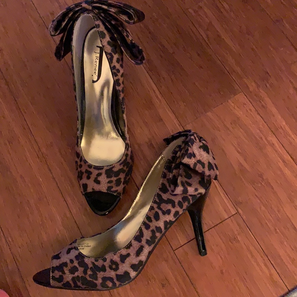 Heels - Picture 2 of 2